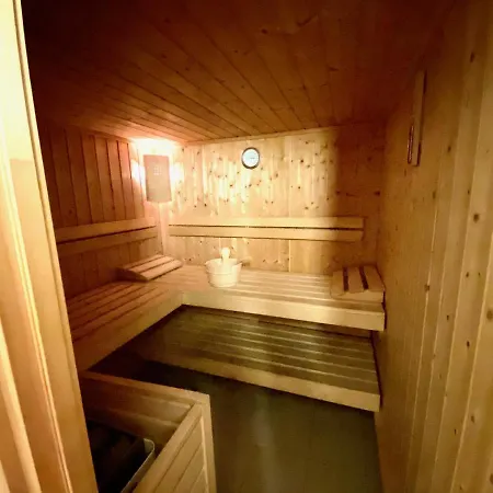 Chalet In Morzine Sleeping 12 With Sauna Exterior photo