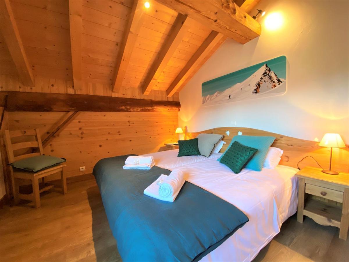 Chalet In Sleeping 12 With Sauna *